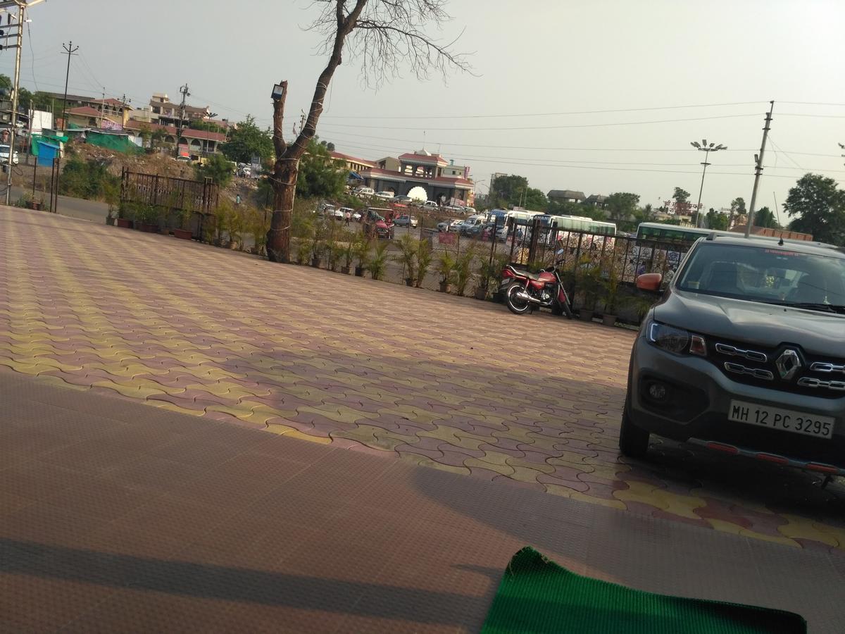 Hotel Morya Garden Ranjangaon Ranjangaon Ganpati Eksteriør billede